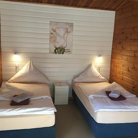 Hecklingen  Abb Sportcenter Gaensefurth, Doppelzimmer Ohne Kueche, Standard Doppelzimmer Mit Kueche מראה חיצוני תמונה
